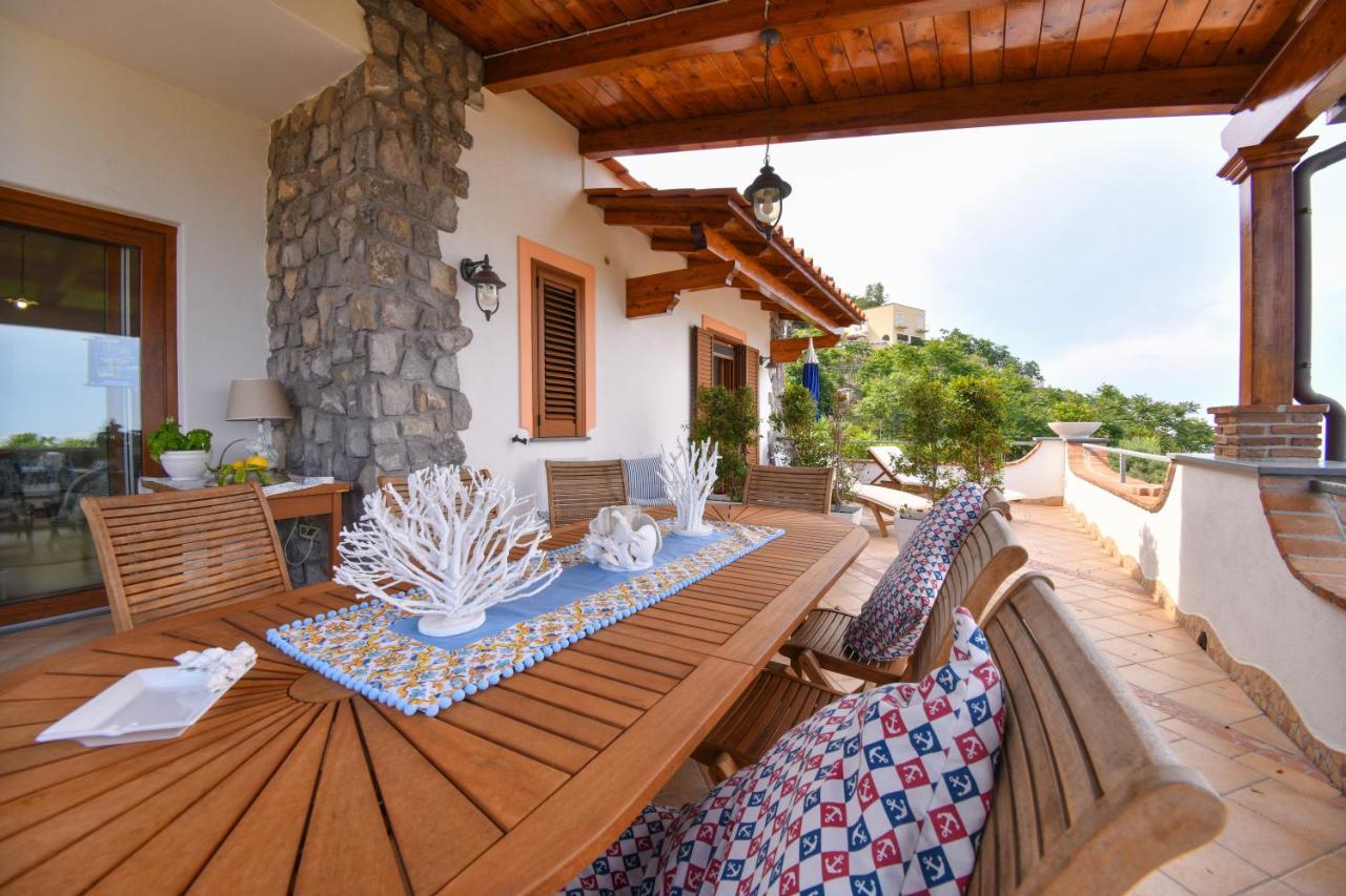 Relais Maison De Charles Ischia Buitenkant foto